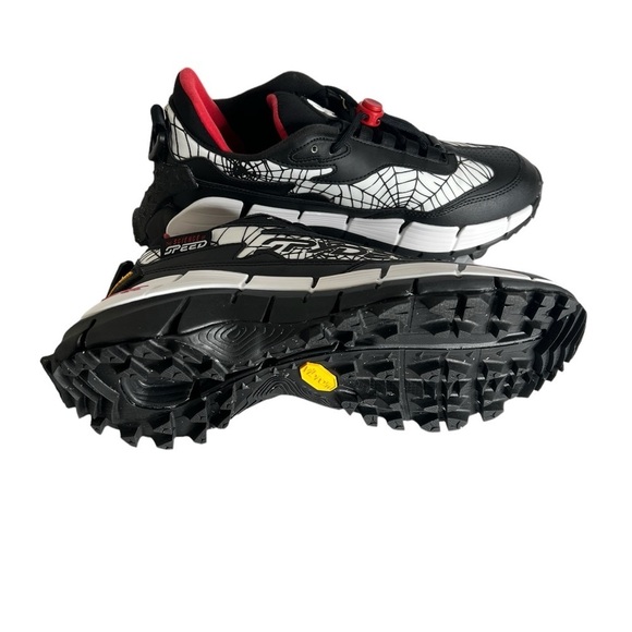 Spyder X Reebok Zig Kinetic 2.5 Edge White/ Core Black Athletic Shoes main image 11
